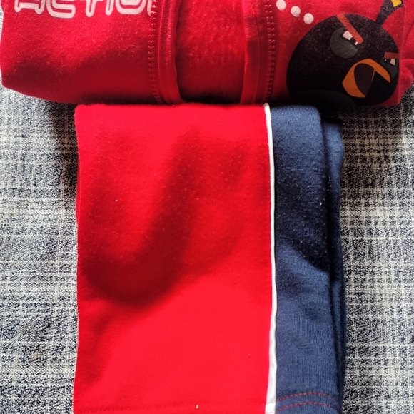 Angry birds pants/zip hoodie set 2T - Picture 9 of 9